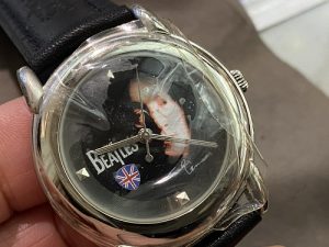 ビートルズの限定腕時計4本セット”BEATLES” – 時計修理専門サイト
