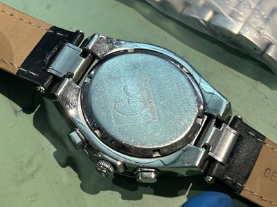 時計裏側の仕上がり確認写真