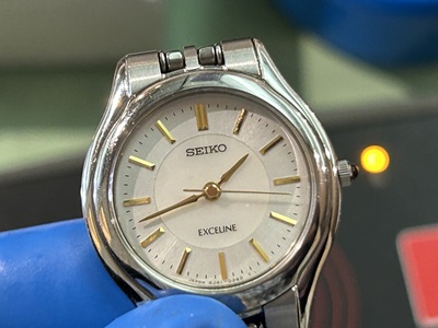 動作確認中の時計