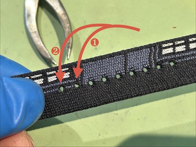 追加した2穴の位置（①②）の説明カット