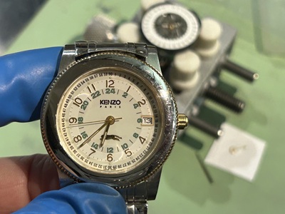 父からの贈り物であるKENZO（ケンゾー）のヴィンテージ腕時計