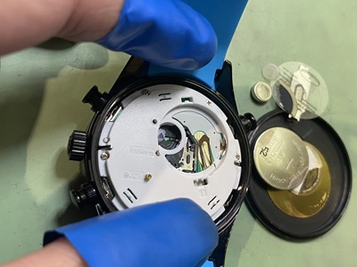 ムーブメント内部のアップ(点検と動作確認)