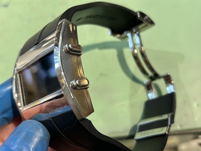 TAG HEUER マイクロタイマー 側面（ボタン・リューズ周り）