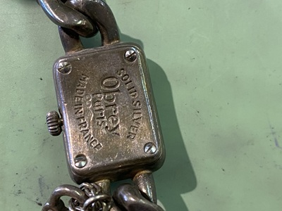 オブレイ、裏から構造を確認