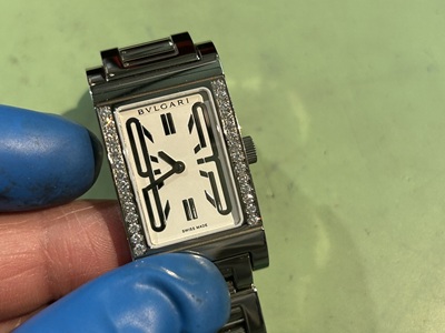 BVLGARI(ブルガリ）Rettangoloの裏蓋と外装のチェック