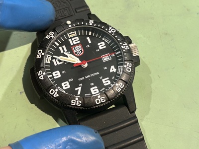 お持ち込みいただいた黒のルミノックス（LUMINOX）ミリタリーウォッチ正面写真