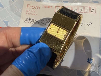 神奈川県のご依頼主様から届いたエルメス製ゴールドバングルウォッチ